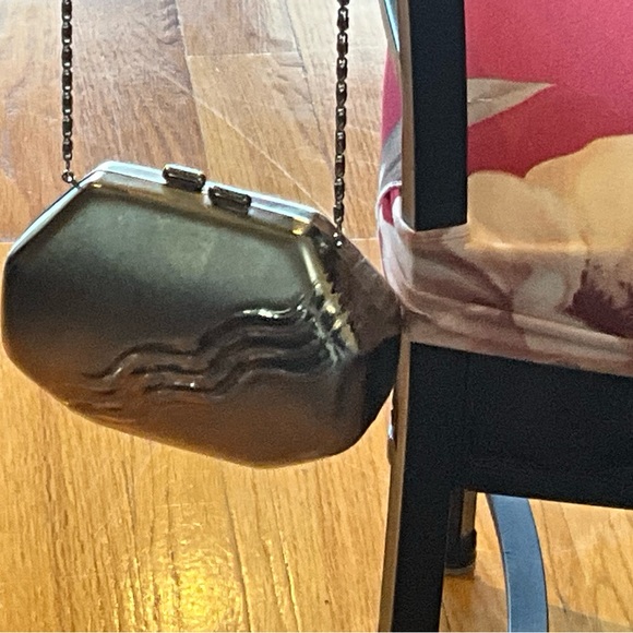 Purse - Picture 3 of 3